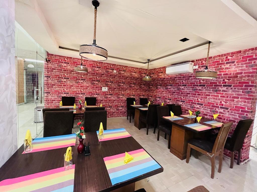 Hotel Rainbow International Shamshabad Hyderabad Exterior photo