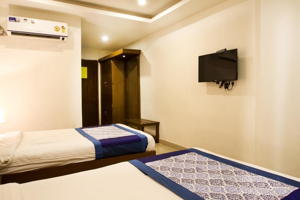 Hotel Rainbow International Shamshabad Hyderabad Exterior photo